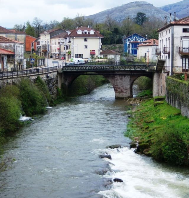 Miera — Rio Miera La Cavada
