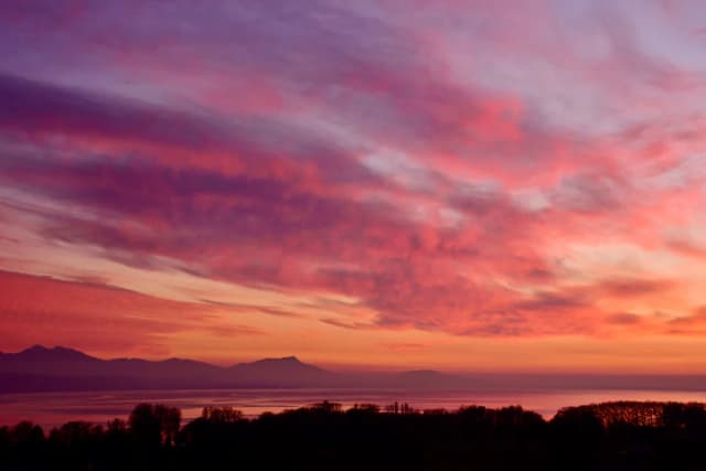 Lac Léman (French side) — Sunset at the Lake Geneva (lac Léman)