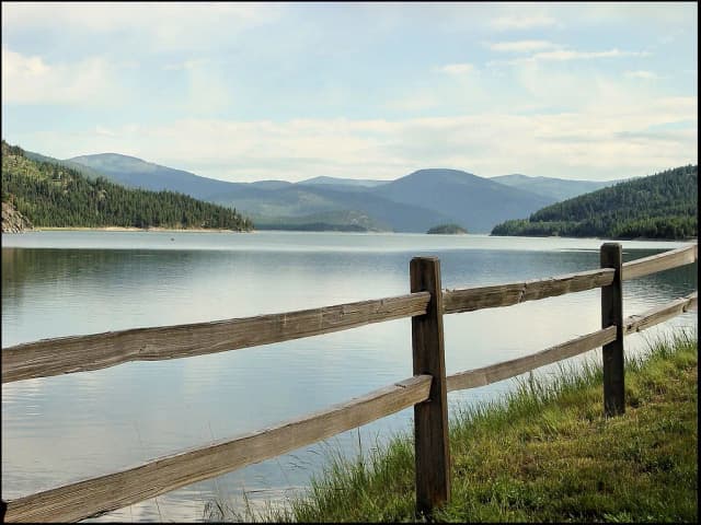 Kootenai River — 18205 Lake Koocanusa
