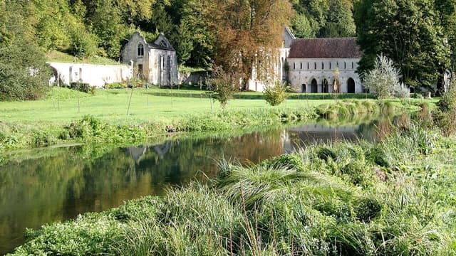Abbaye de Fontaine-Guérard