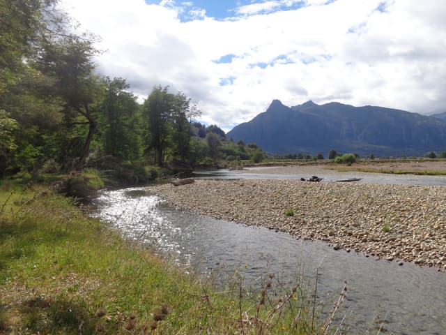 RIO MAÑIHUALES - panoramio