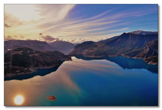 Lac de Serre-Ponçon — Lac de Serre-Ponçon - Hautes-Alpes - France