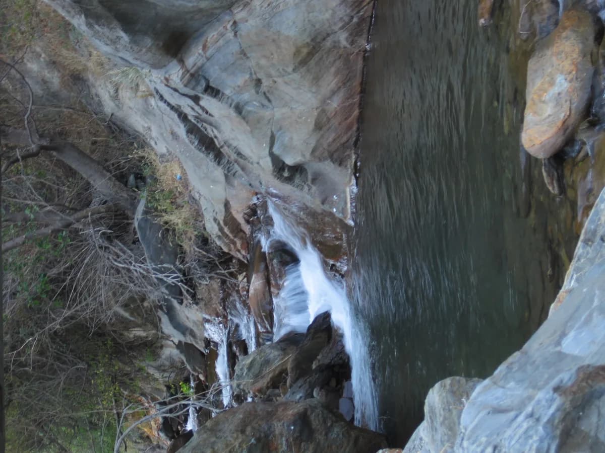 Río Guadalfeo — Río Guadalfeo, en Fuente Agria Bérchules