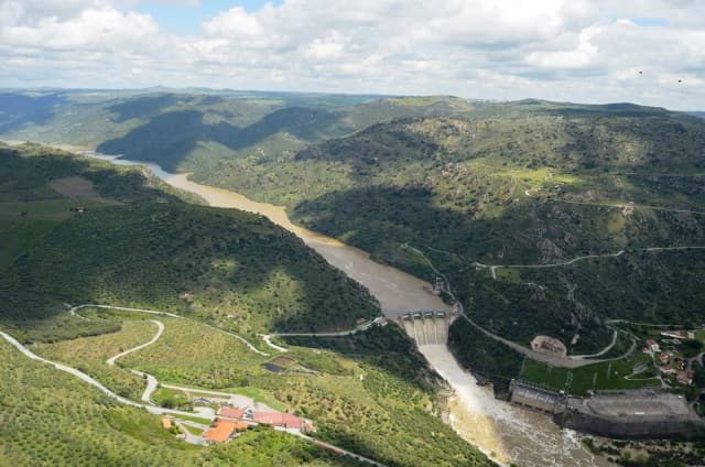 Embalse de Saucelle — Embalse de Saucelle