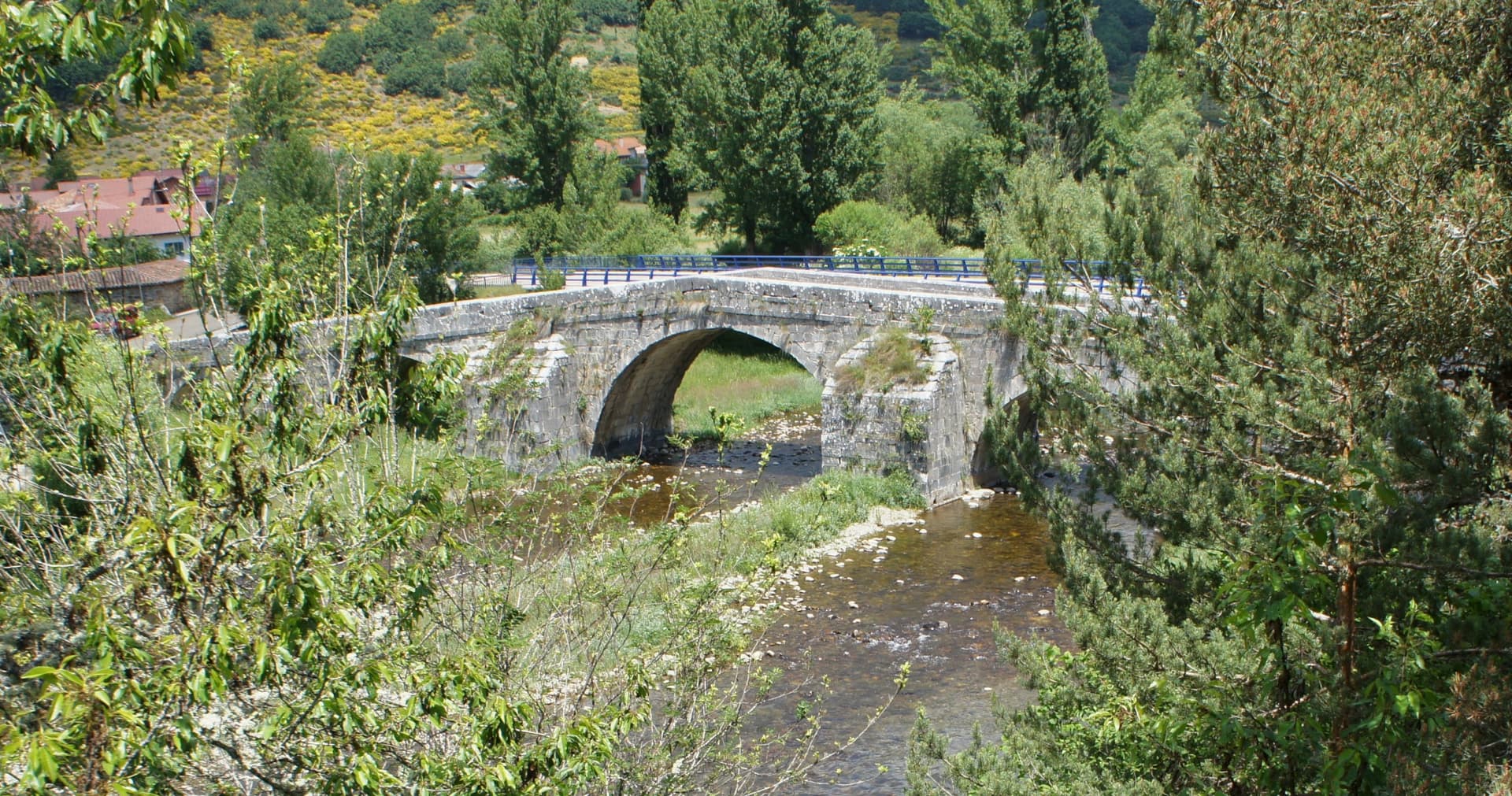 1 Puente de Boca de Huérgano sobre río Yuso-Esla