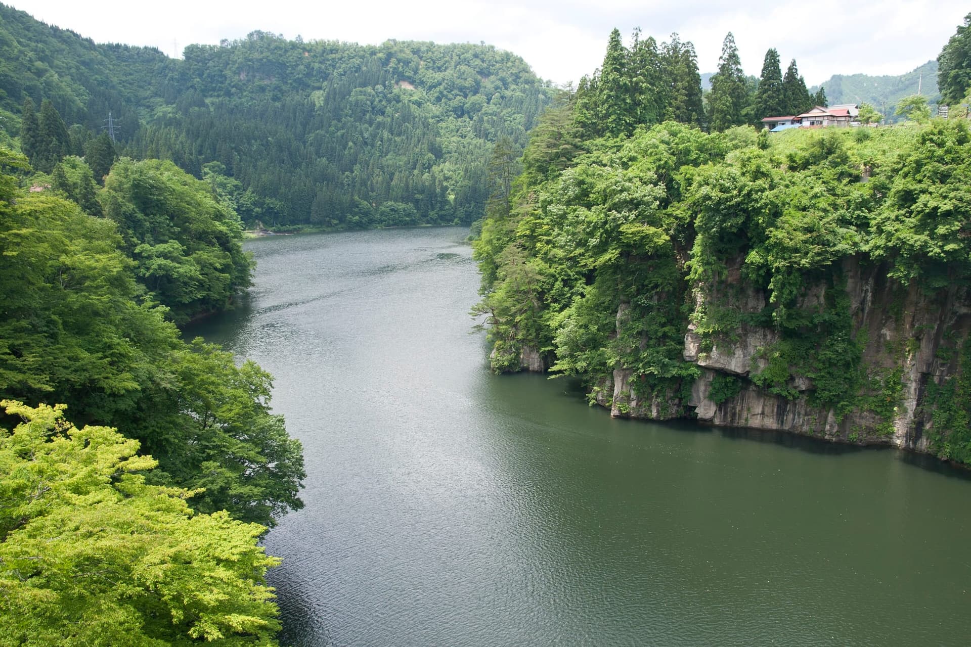 Tadami River 01