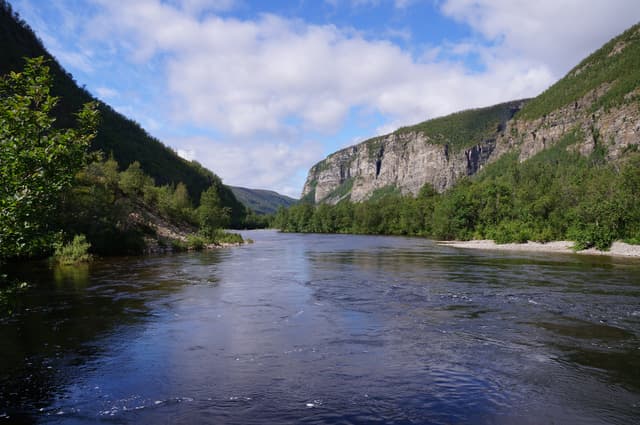 The Reisadalen looking downstream