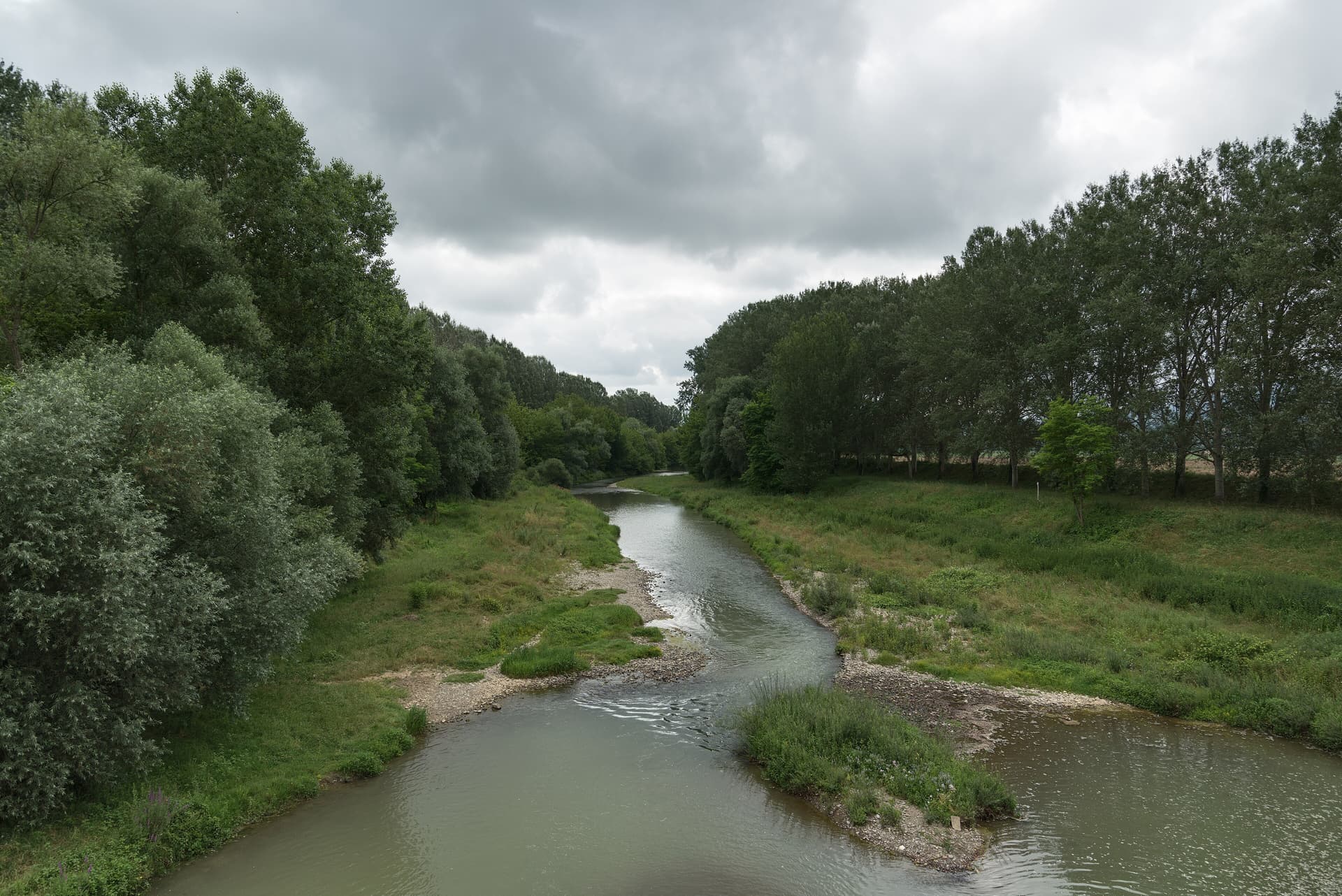 Fiume Sieve - Borgo San Lorenzo, Firenze, Italia - 2 Luglio 2023 01