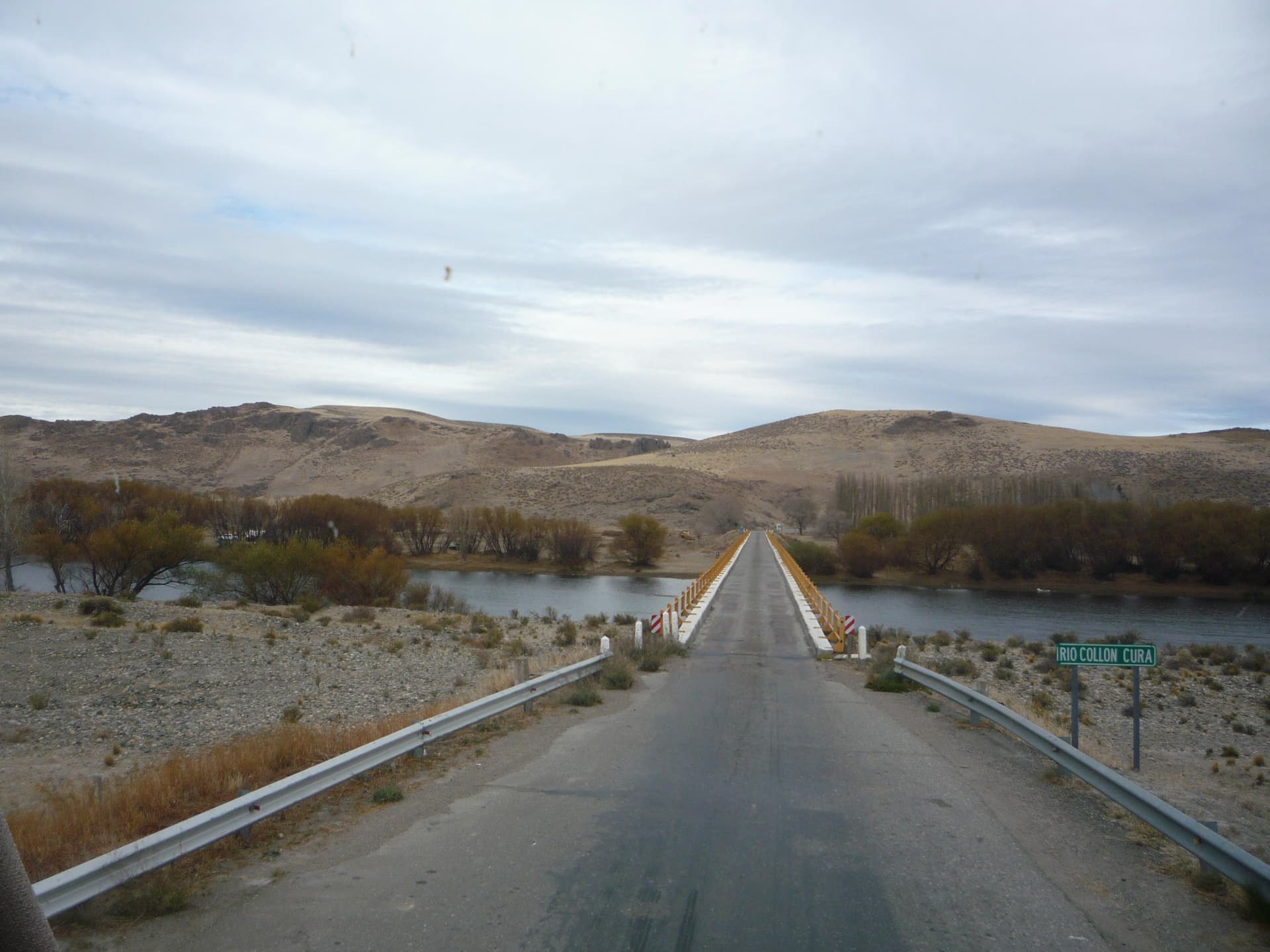 Puente sobre Río Collon Cura - Neuquen - panoramio