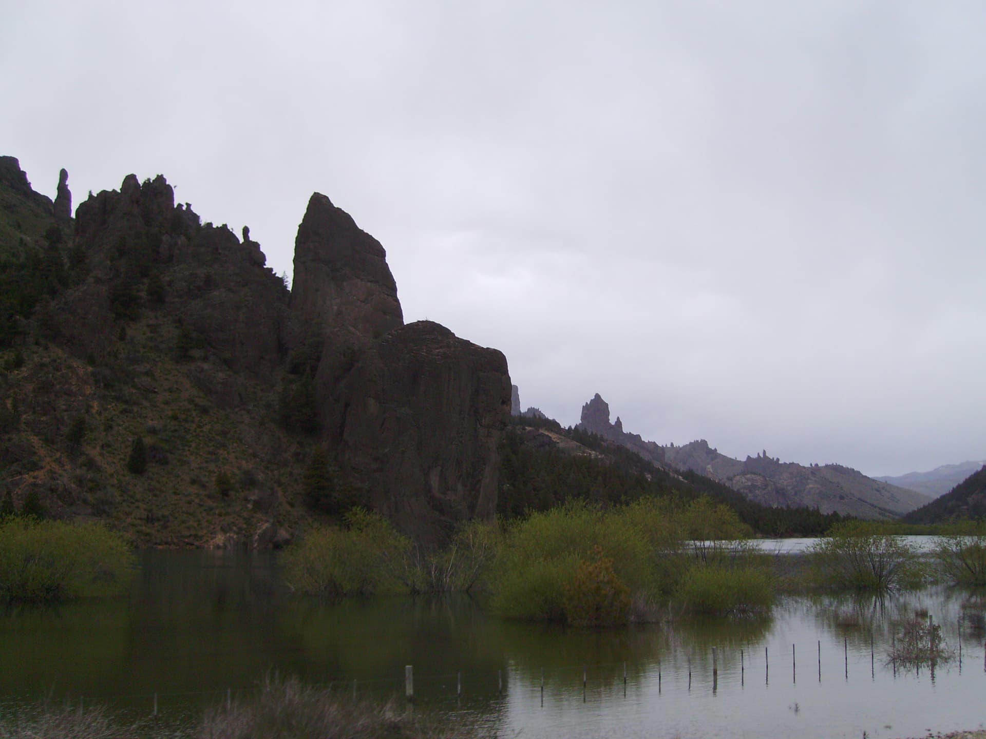 Valle encantado - Río Limay - panoramio
