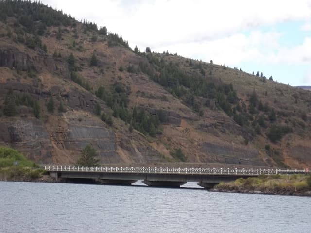 Puente de la RN40 sobre el Río Traful