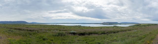 Panoramic view of Þingvallavatn seen from Road 36, the lake's open water and the rift-valley landscape.