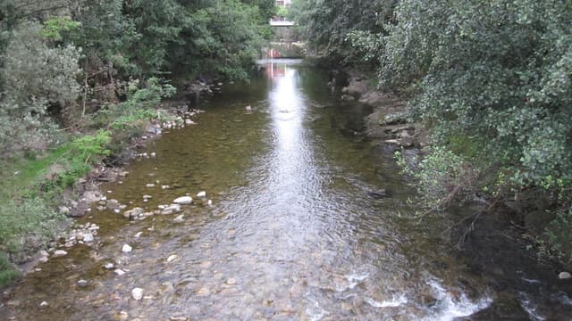 Trubia River as it passes through Trubia (La Fábrica)
