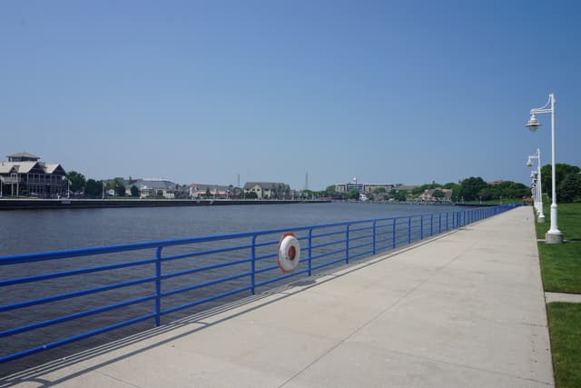 Sheboygan June 2025 025 (Sheboygan River)