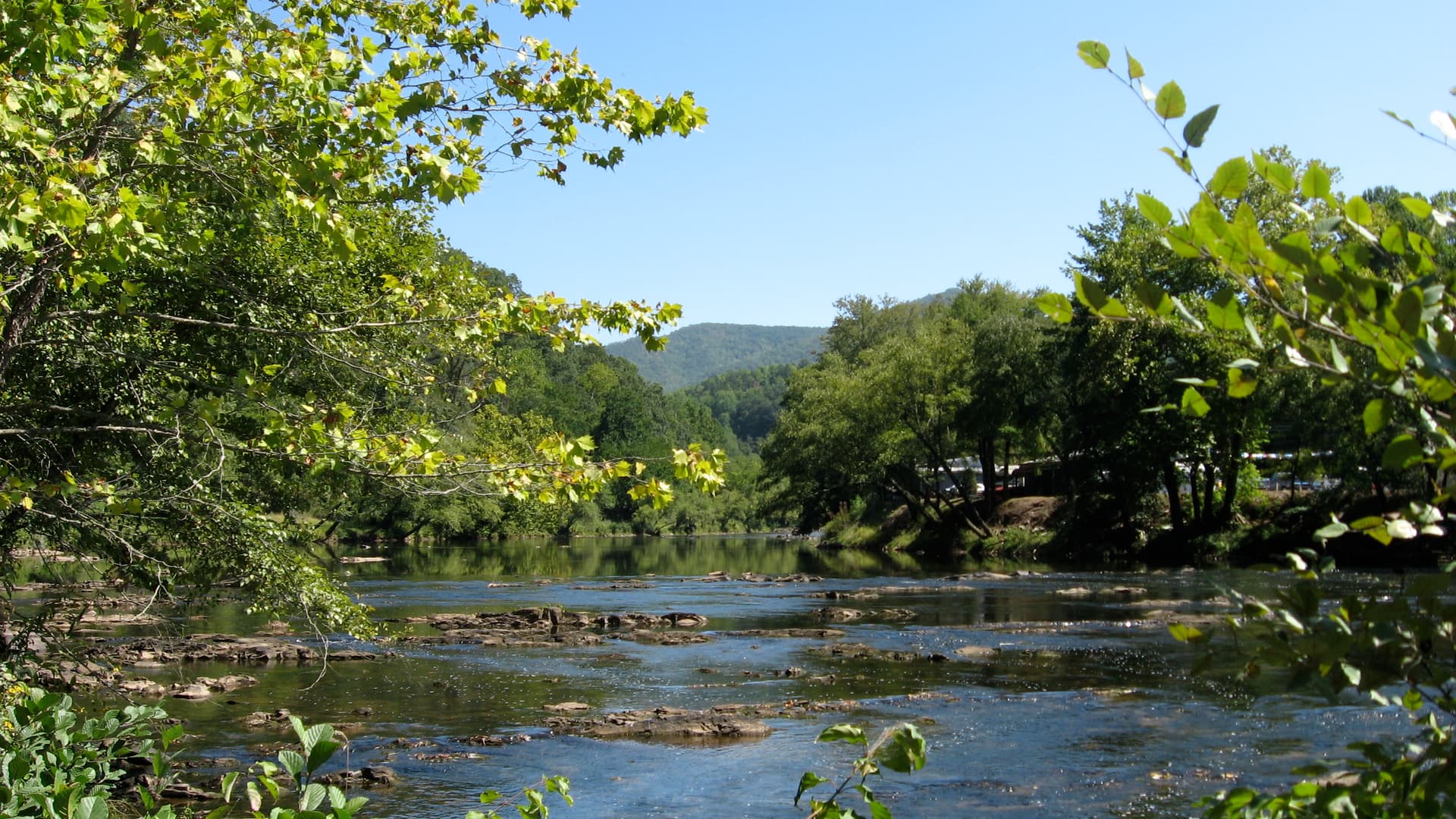 Looking up the Tuckasegee