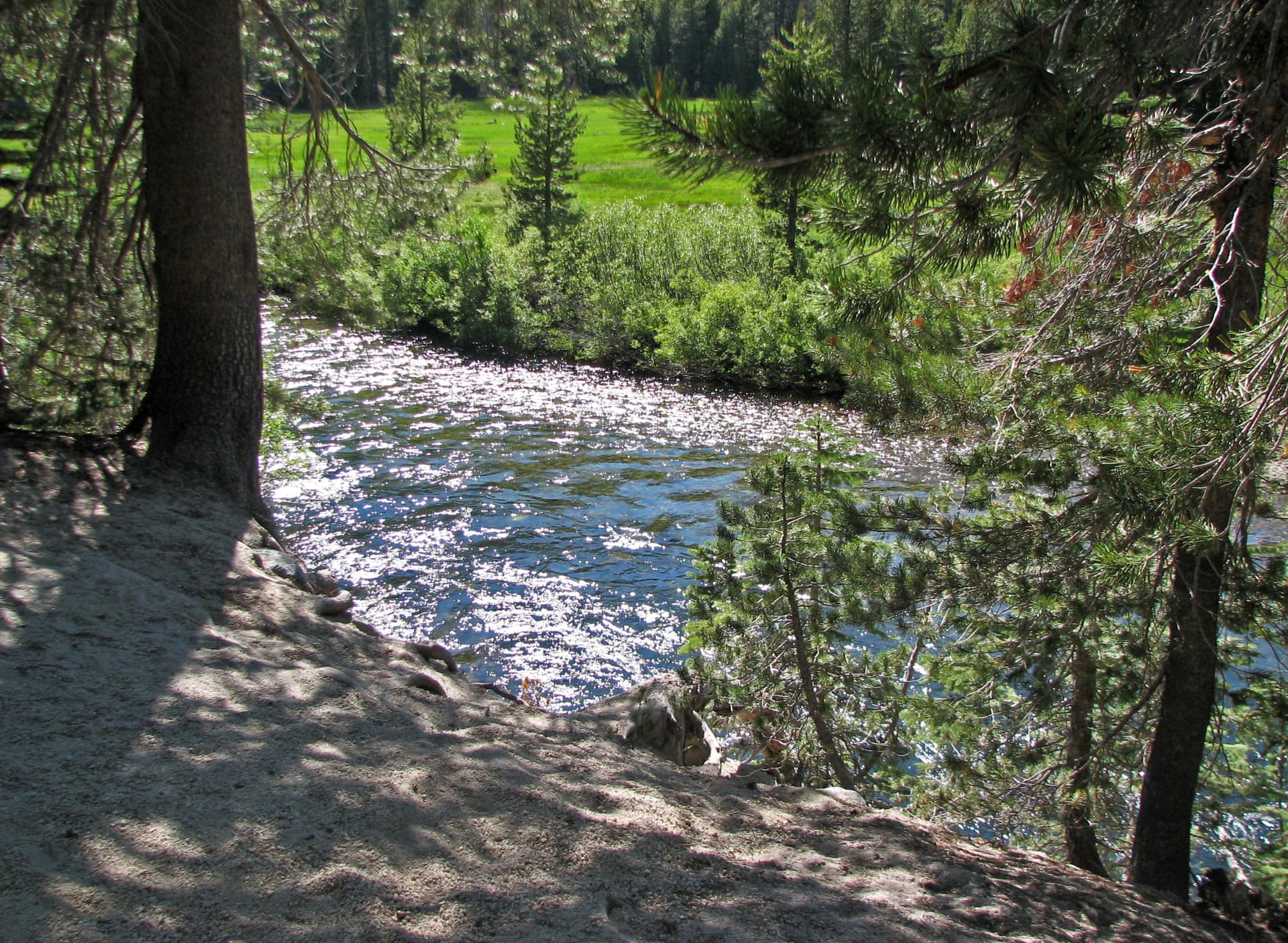 San Joaquin River (Devils Postpile National Monument, Sierra Nevada Mountains, California, USA)